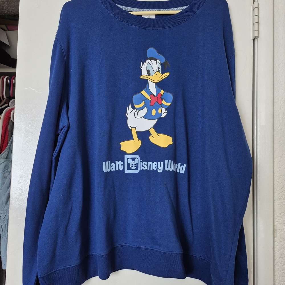 New Walt Disney World Blue Donald Duck Sweater